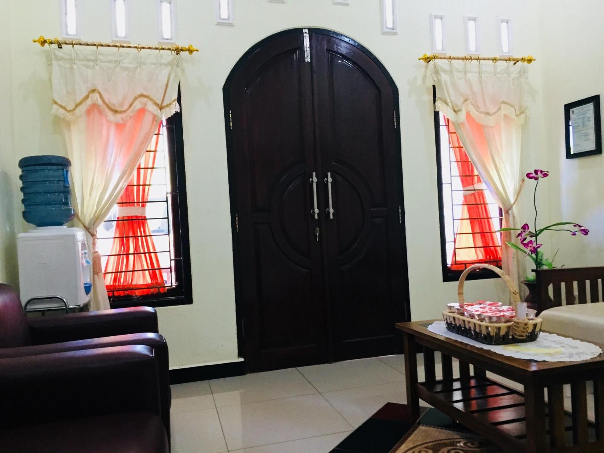 Ahlen Pangandaran Hotel Buitenkant foto